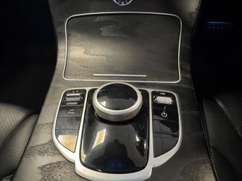 Mercedes-Benz C Class 2.1 C300dh AMG Line (Premium) G-Tronic+ Euro 6 (s/s) 5dr