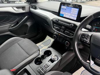 Ford Focus 1.0T EcoBoost Zetec Auto Euro 6 (s/s) 5dr