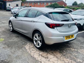 Vauxhall Astra 1.6 CDTi BlueInjection SRi Nav Auto Euro 6 (s/s) 5dr