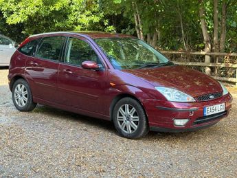 Ford Focus 2.0i 16v Ghia 5dr