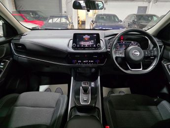 Nissan Qashqai 1.3 DIG-T MHEV Acenta Premium XTRON Euro 6 (s/s) 5dr