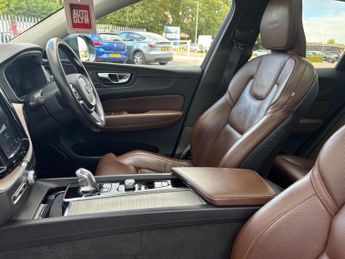 Volvo XC60 2.0h T8 Twin Engine 10.4kWh Inscription Pro Auto AWD Euro 6 (s/s
