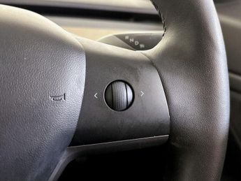 Tesla Model 3 (Dual Motor) Long Range Auto 4WDE 4dr