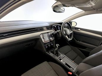 Volkswagen Passat 2.0 TDI EVO SE Nav Euro 6 (s/s) 5dr