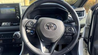 Toyota RAV4 2.5 VVT-h Dynamic CVT Euro 6 (s/s) 5dr