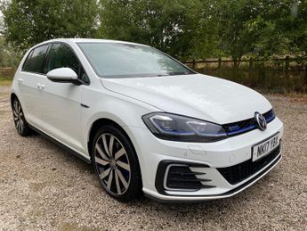 Volkswagen Golf 1.4 TSI 8.7kWh GTE Advance DSG Euro 6 (s/s) 5dr