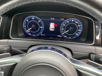 Volkswagen Golf 1.4 TSI 8.7kWh GTE Advance DSG Euro 6 (s/s) 5dr