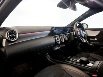 Mercedes-Benz A Class 1.3 A180 AMG Line Edition (Executive) 7G-DCT Euro 6 (s/s) 4dr