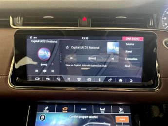 Land Rover Range Rover Evoque 1.5 P300e 12.2kWh R-Dynamic HSE Auto 4WD Euro 6 (s/s) 5dr