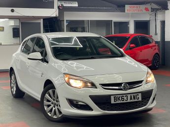Vauxhall Astra 2.0 CDTi ecoFLEX Elite Euro 5 (s/s) 5dr