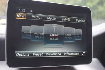 Mercedes-Benz GLA 2.1 GLA200d AMG Line (Premium Plus) 7G-DCT 4MATIC Euro 6 (s/s) 5