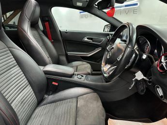 Mercedes-Benz CLA 2.0 CLA250 AMG Coupe 7G-DCT 4MATIC Euro 6 (s/s) 4dr