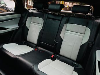 Land Rover Range Rover Evoque 2.0 P250 MHEV First Edition Auto 4WD Euro 6 (s/s) 5dr