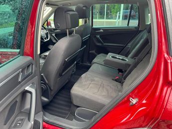 Volkswagen Tiguan 2.0 TDI BlueMotion Tech SEL DSG Euro 6 (s/s) 5dr