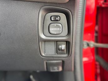 Toyota AYGO 1.0 VVT-i x-play x-shift Euro 5 5dr Euro 5