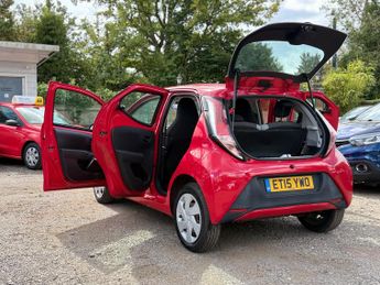 Toyota AYGO 1.0 VVT-i x-play x-shift Euro 5 5dr Euro 5