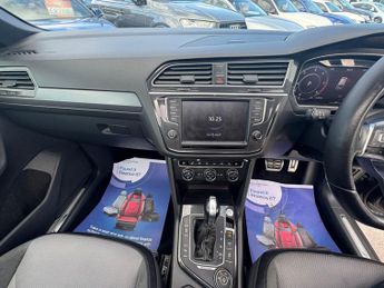 Volkswagen Tiguan 2.0 TDI BlueMotion Tech R-Line DSG 4Motion Euro 6 (s/s) 5dr
