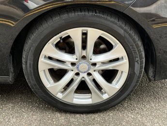 Mercedes-Benz E Class 2.1 E220 CDI BlueEfficiency Executive SE G-Tronic+ Euro 5 (s/s) 