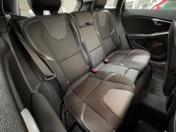Volvo V40 2.0 D2 SE Nav Auto Euro 6 (s/s) 5dr