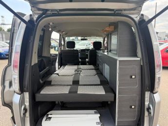 Nissan Serena Highway Star