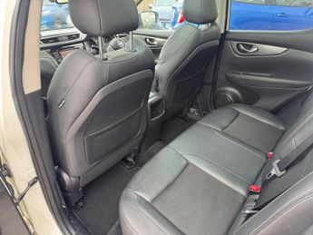 Nissan Qashqai 1.3 DIG-T Tekna DCT Auto Euro 6 (s/s) 5dr