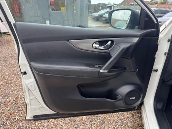 Nissan Qashqai 1.3 DIG-T Tekna DCT Auto Euro 6 (s/s) 5dr