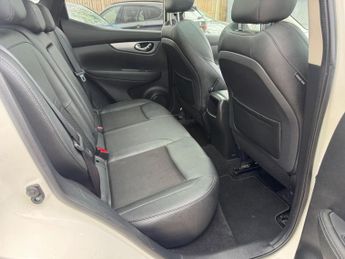 Nissan Qashqai 1.3 DIG-T Tekna DCT Auto Euro 6 (s/s) 5dr