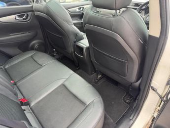 Nissan Qashqai 1.3 DIG-T Tekna DCT Auto Euro 6 (s/s) 5dr