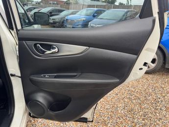 Nissan Qashqai 1.3 DIG-T Tekna DCT Auto Euro 6 (s/s) 5dr