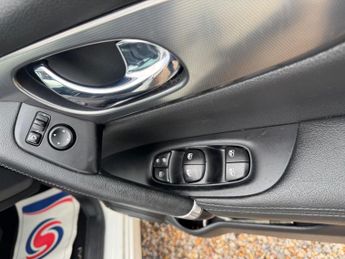 Nissan Qashqai 1.3 DIG-T Tekna DCT Auto Euro 6 (s/s) 5dr