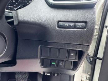 Nissan Qashqai 1.3 DIG-T Tekna DCT Auto Euro 6 (s/s) 5dr