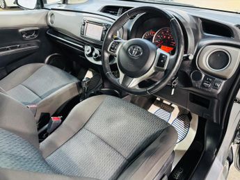 Toyota Yaris 1.33 Dual VVT-i TR Multidrive S Euro 5 5dr