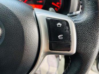 Toyota Yaris 1.33 Dual VVT-i TR Multidrive S Euro 5 5dr