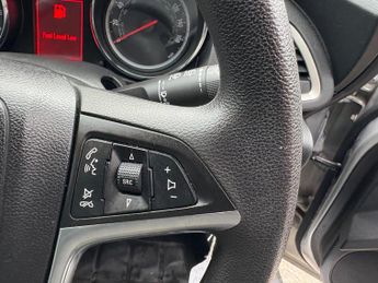 Vauxhall Astra 1.6 16v Exclusiv Auto Euro 5 5dr