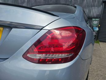 Mercedes-Benz C Class 2.1 C250d AMG Line (Premium Plus) 7G-Tronic+ Euro 6 (s/s) 4dr