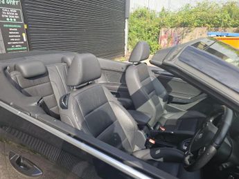 Volkswagen Golf 2.0 TDI BlueMotion Tech GT Cabriolet DSG Euro 5 (s/s) 2dr