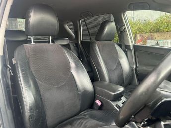 Toyota RAV4 2.2 D-CAT XT-R Auto 4WD Euro 5 5dr