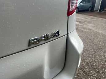 Toyota RAV4 2.2 D-CAT XT-R Auto 4WD Euro 5 5dr