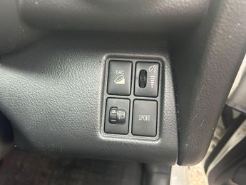 Toyota RAV4 2.2 D-CAT XT-R Auto 4WD Euro 5 5dr