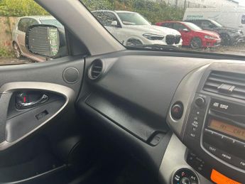 Toyota RAV4 2.2 D-CAT XT-R Auto 4WD Euro 5 5dr
