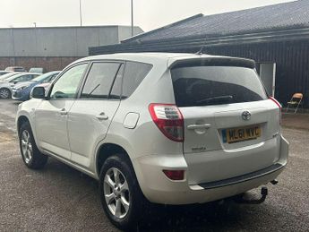 Toyota RAV4 2.2 D-CAT XT-R Auto 4WD Euro 5 5dr