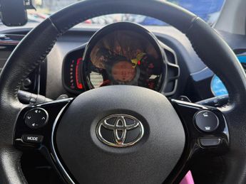 Toyota AYGO 1.0 VVT-i x-cite x-shift Euro 6 5dr