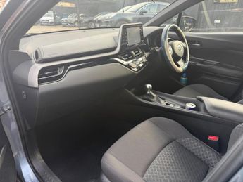Toyota C-HR 1.8 VVT-h Icon CVT Euro 6 (s/s) 5dr