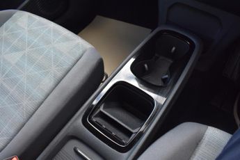 Volkswagen ID.3 Pure Performance 45kWh Life Auto 5dr