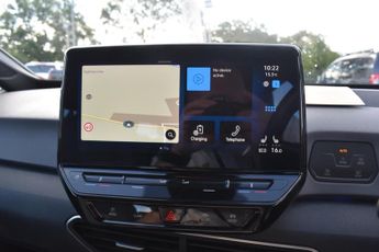 Volkswagen ID.3 Pure Performance 45kWh Life Auto 5dr