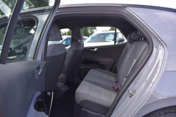 Volkswagen ID.3 Pure Performance 45kWh Life Auto 5dr