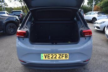Volkswagen ID.3 Pure Performance 45kWh Life Auto 5dr
