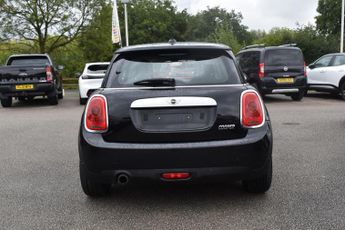 MINI Hatch 1.5 Cooper Auto Euro 6 (s/s) 3dr