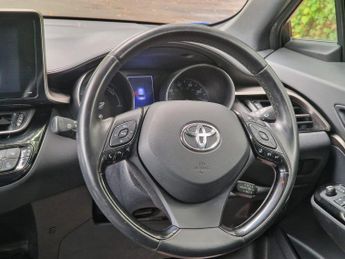 Toyota C-HR 1.8 VVT-h Dynamic CVT Euro 6 (s/s) 5dr