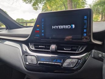 Toyota C-HR 1.8 VVT-h Dynamic CVT Euro 6 (s/s) 5dr
